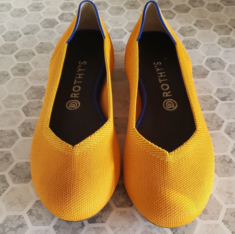 EUC Rothy’s Scooter Yellow  Round Toe Flat Size 8
